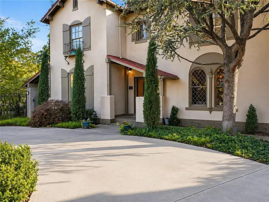 900 NW 14th Street, Oklahoma City, OK 73106 - #3