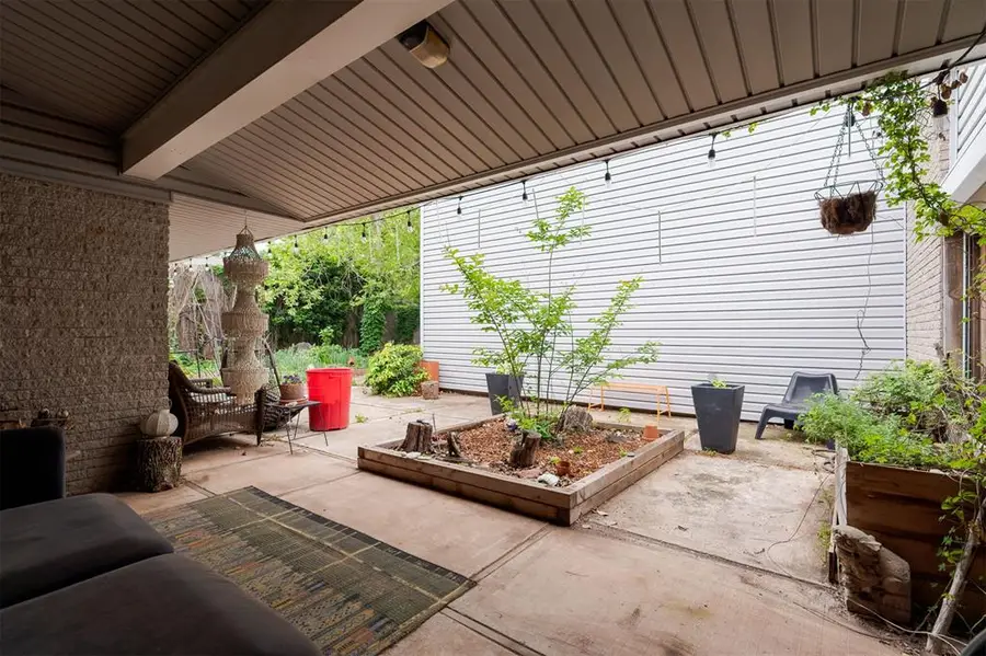 7000 Lakepointe Drive, Oklahoma City, OK 73116 - #2