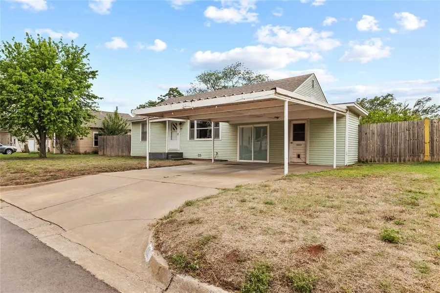 419 N Kansas Street, Weatherford, OK 73096 - #2