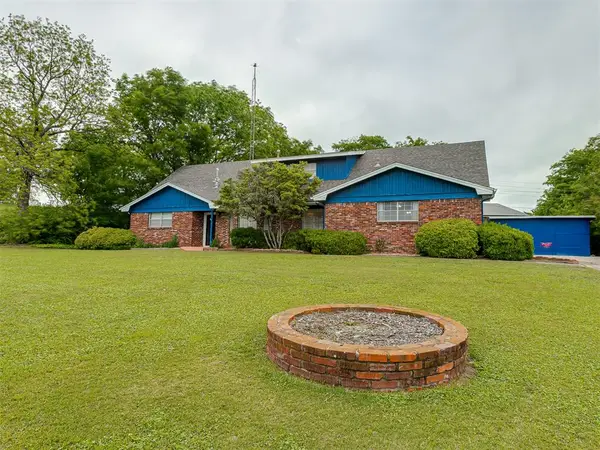 1414 E Sunset Lane, Ada, OK 74820