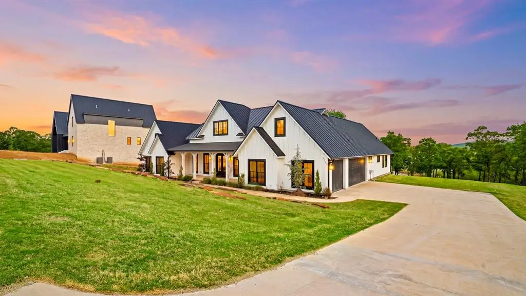 754 Pebble Ridge Arcade, Eufaula, OK 74432 - #1