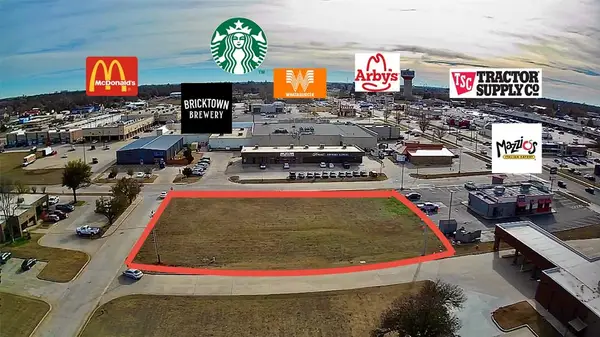 N Financial Terrace, Mustang, OK 73064