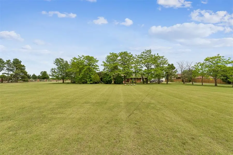 9400 S Sooner Drive, Oklahoma City, OK 73165 - #3