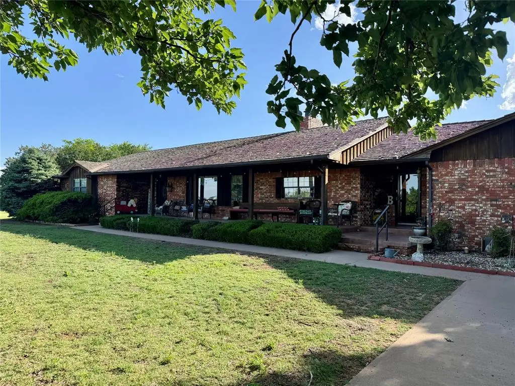 202 Whiteshield Street, Hammon, OK 73650 - #1