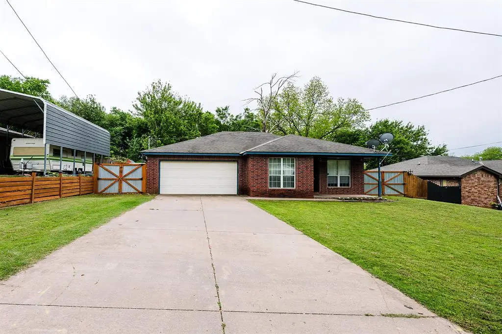 410 W Van Buren Street, Purcell, OK 73080 - #1