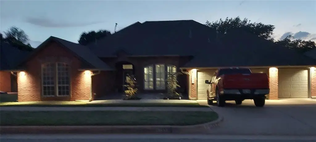 19413 Yearling Way, Edmond, OK 73012 - #1