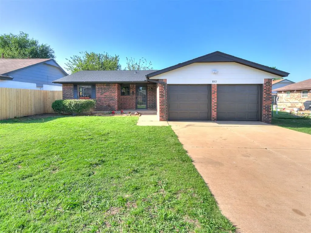 1012 Hargis Lane, Moore, OK 73160 - #1