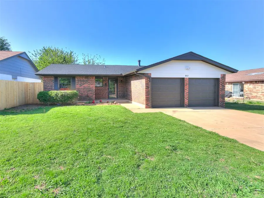 1012 Hargis Lane, Moore, OK 73160 - #2