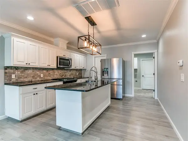 208 E Broadway Avenue, Kingfisher, OK 73750