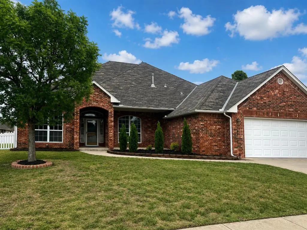 16700 Brewster Lane, Edmond, OK 73012 - #1