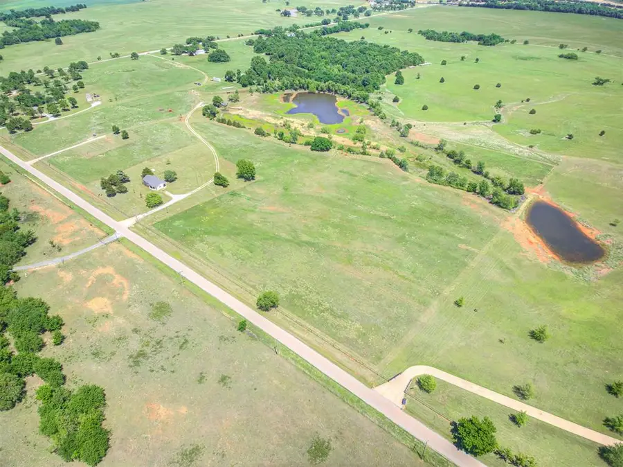 8800 N Coltrane Road, Guthrie, OK 73044 - #2