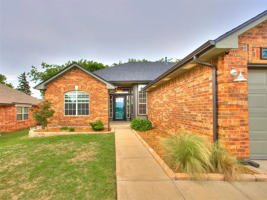 2312 NE 4th Street, Moore, OK 73160 - #3