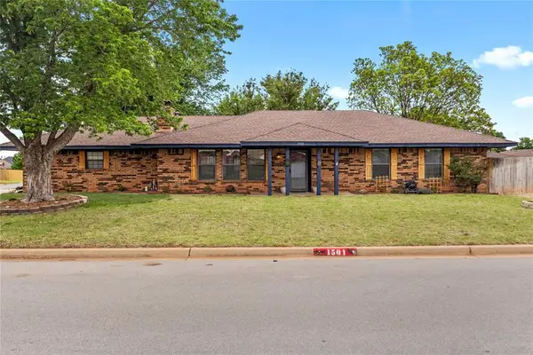 1501 Rolling Hills Street, Weatherford, OK 73096