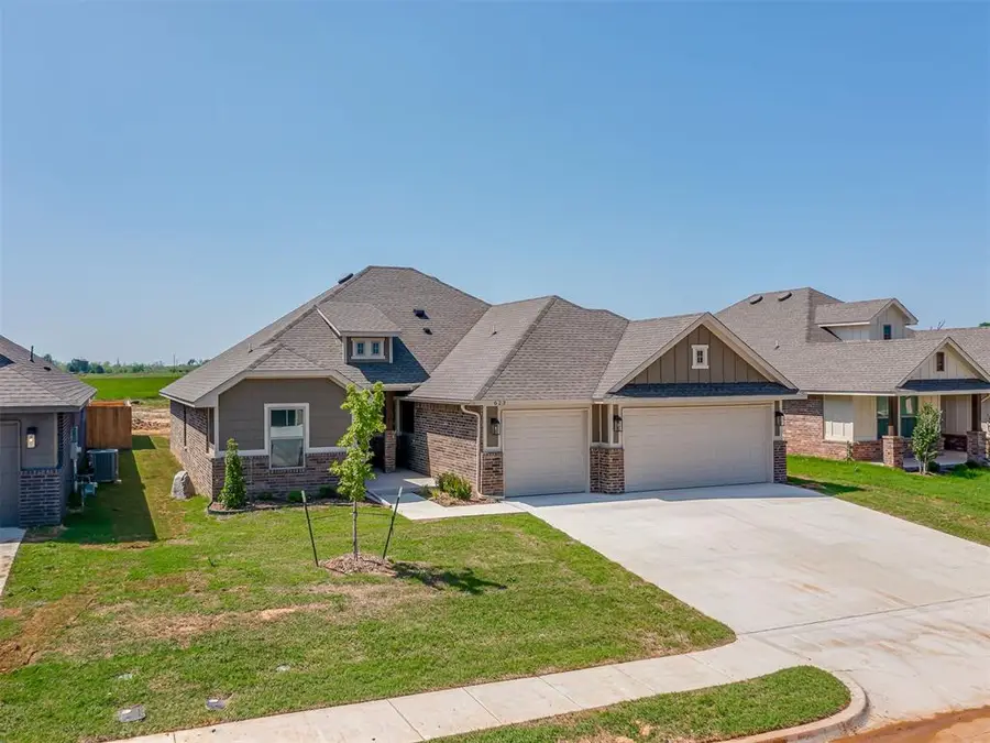 623 Honey Springs Lane, Shawnee, OK 74804 - #2