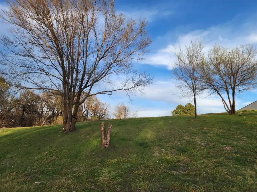 205 N Biddle Avenue, Ripley, OK 74062 - #2