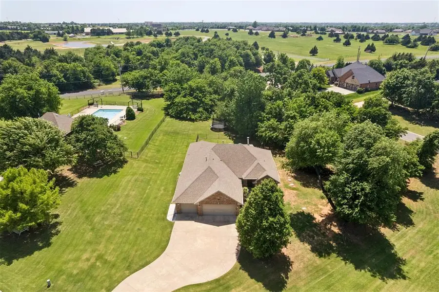 8308 Venezia Lane, Edmond, OK 73034 - #3