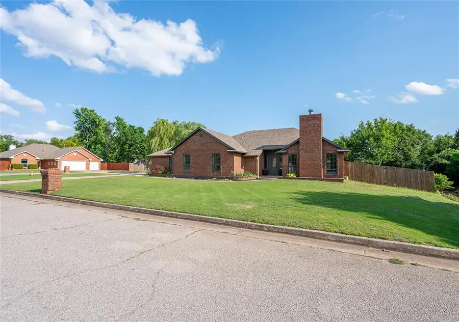 1532 E Twin Brook Terrace, Mustang, OK 73064 - #3