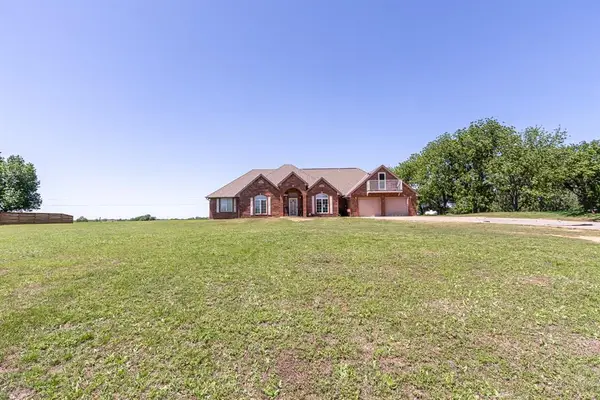 420 Living Springs Trail, Washington, OK 73093