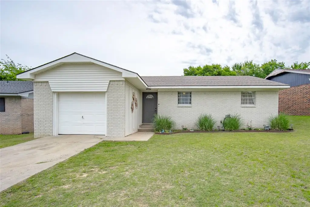 29 Crown Point, Pauls Valley, OK 73075 - #1