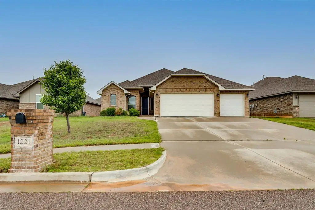 1221 Pebble Pond Drive, Norman, OK 73071 - #1