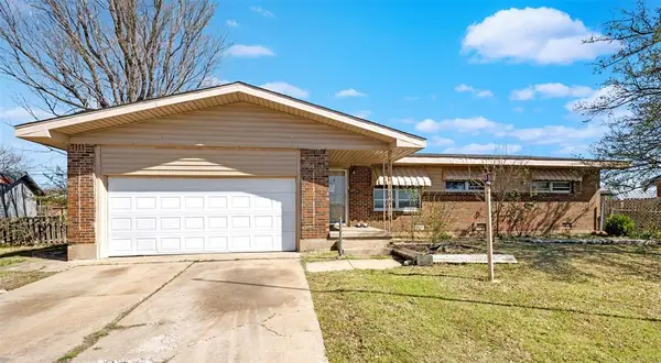 2607 NW 46th Place, Lawton, OK 73505