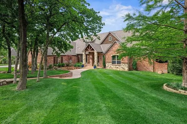 2545 Crestwood Drive, Jones, OK 73049