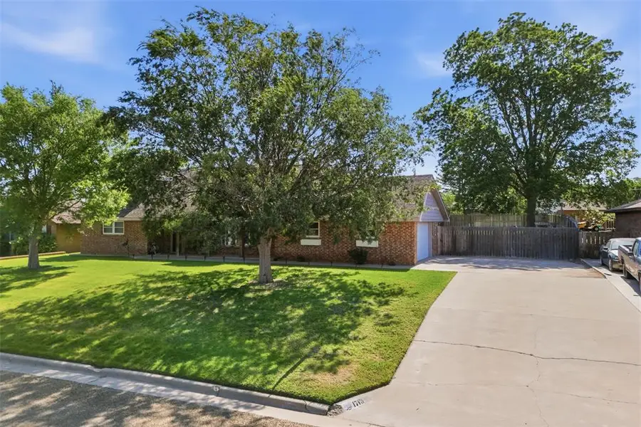1713 N Crumley Street, Guymon, OK 73942 - #2