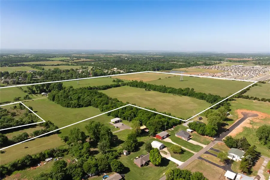 1115 S Morgan Road, Mustang, OK 73064 - #3