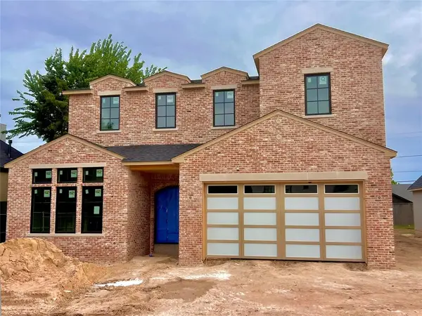 1722 Huntington Avenue, Nichols Hills, OK 73116