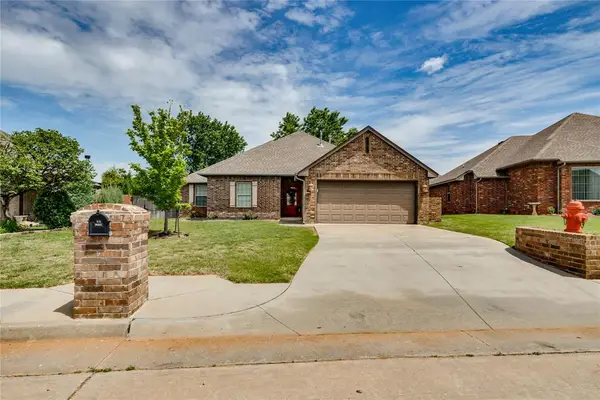 7020 E Cherokee Crossing, Warr Acres, OK 73132