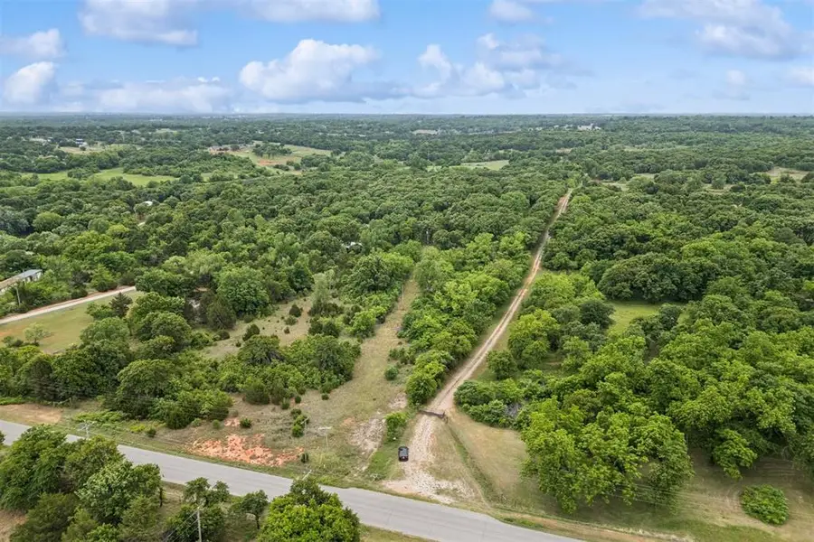 11402 E Post Oak Road, Noble, OK 73068 - #2
