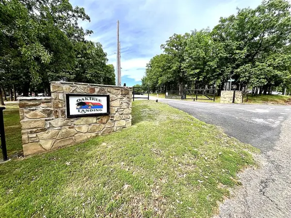 38 Five Oaks Circle, Porum, OK 74455