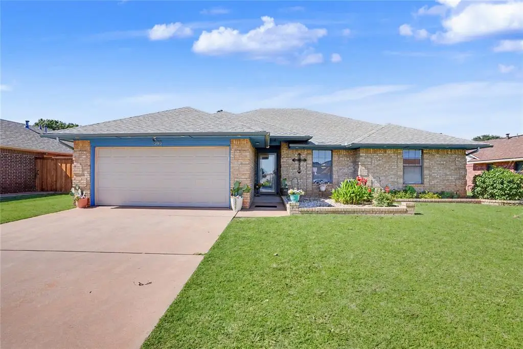305 Mallard Circle, Altus, OK 73521 - #1