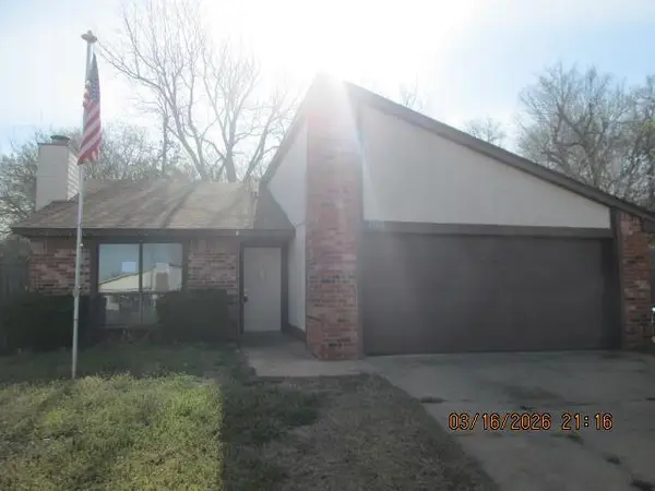 105 Stonewood Drive, Noble, OK 73068