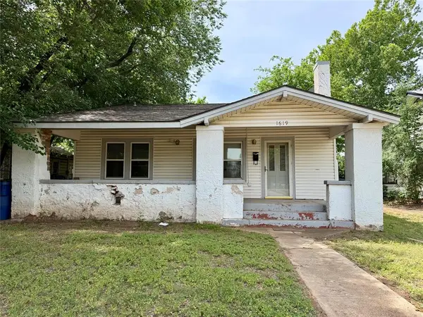 1619 W Iowa Avenue, Chickasha, OK 73018