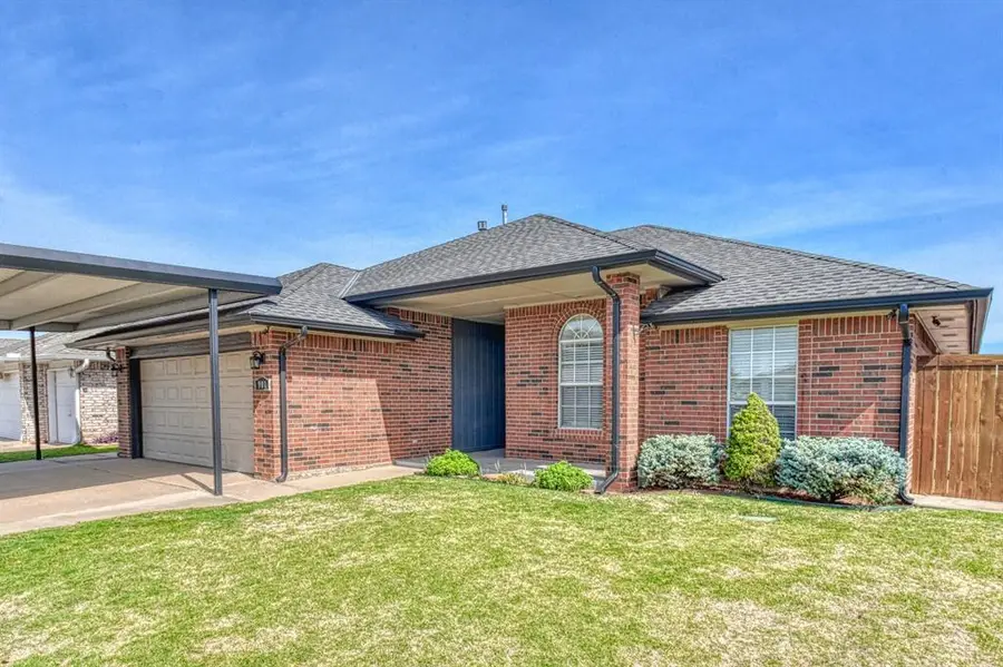 901 SE 36th Street, Moore, OK 73160 - #2