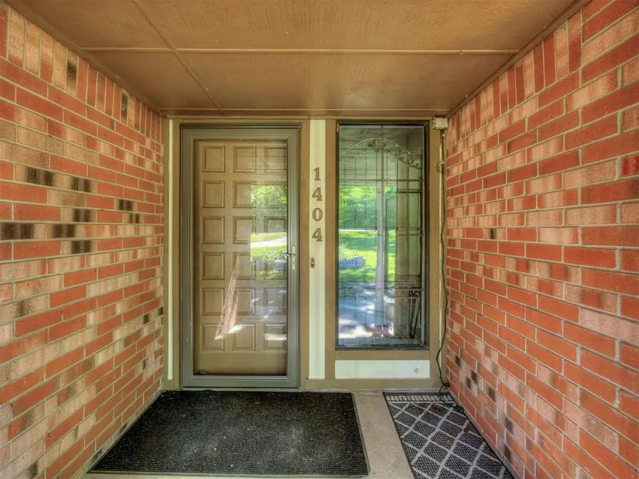 1404 Oak Drive, Edmond, OK 73034 - #2