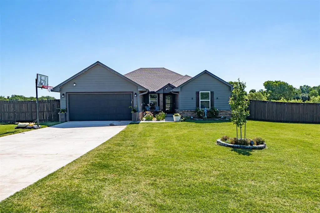 1017 Heritage Hills Drive, Tuttle, OK 73089 - #1