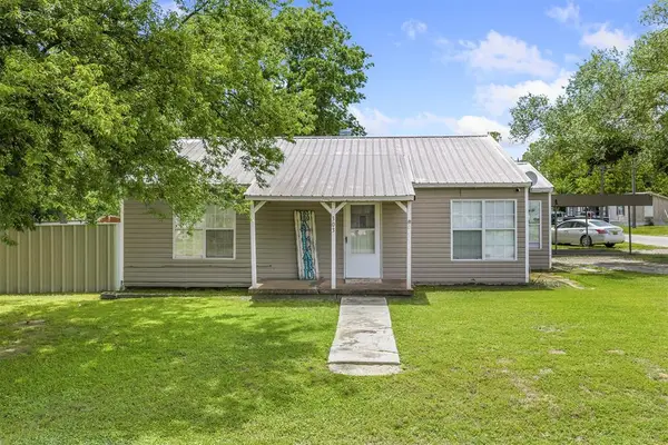 303 E Main Street, Ringling, OK 73456