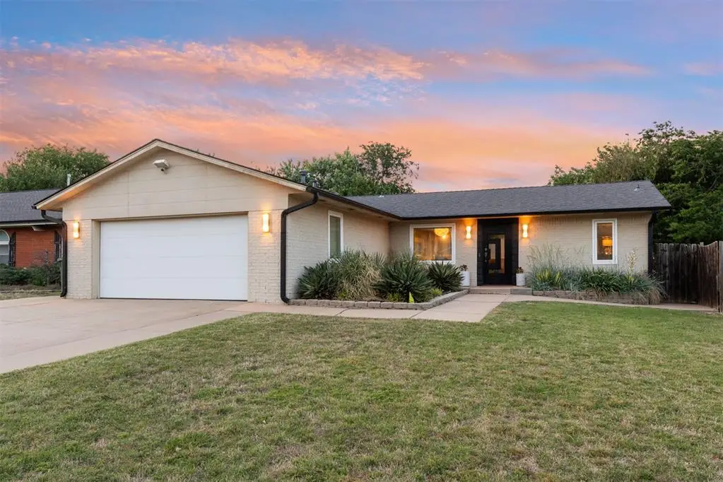 1017 Arlington Drive, Yukon, OK 73099 - #1