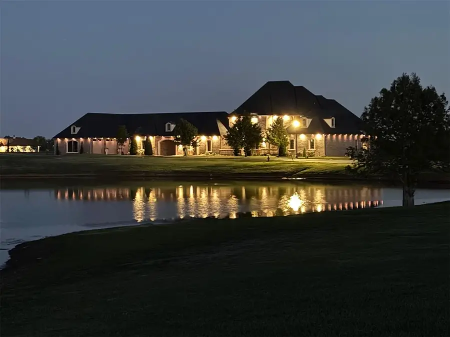4446 Blackthorn Drive, Edmond, OK 73012 - #2