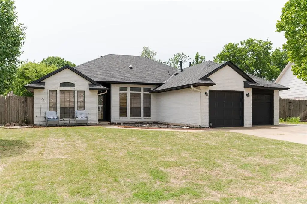 1125 Sennybridge Drive, Yukon, OK 73099 - #1