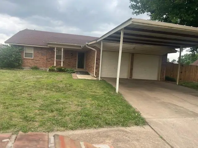 1208 S Bouziden Drive, Moore, OK 73160 - #2