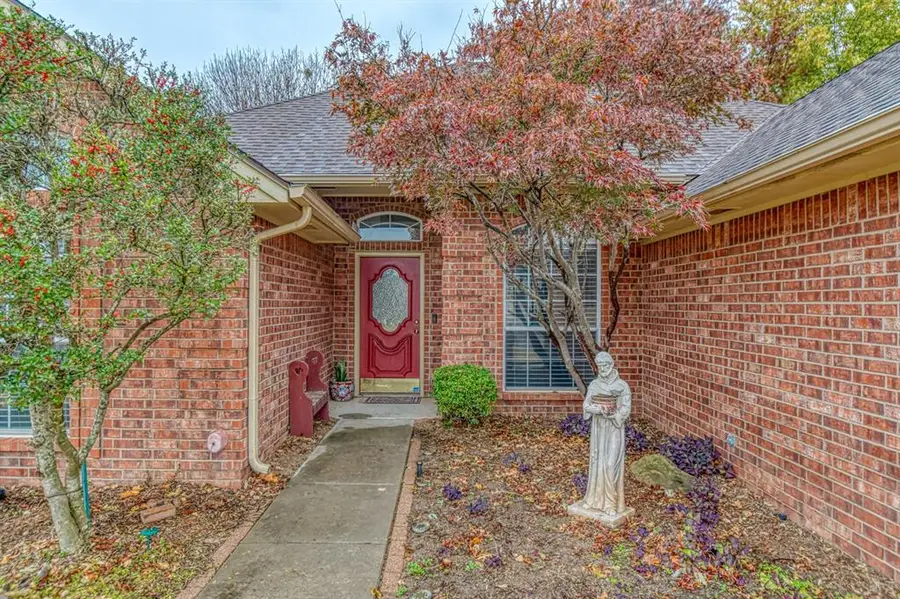 304 Baker Street, Norman, OK 73072 - #2