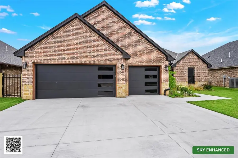 3914 NE Shenandoah Drive, Lawton, OK 73507 - #2
