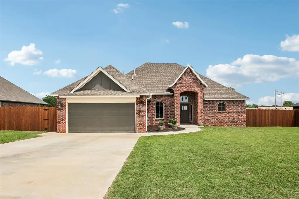 7 Southpointe Avenue, Tuttle, OK 73089 - #1