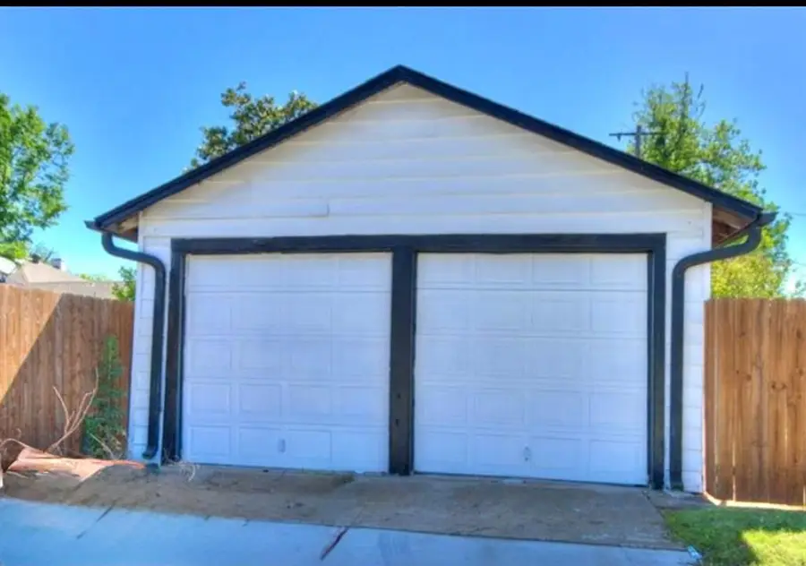 2052 NW 22nd Street, Oklahoma City, OK 73106 - #2