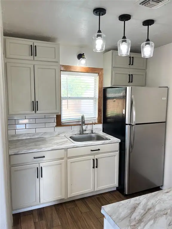 211 W Corbin Avenue, Altus, OK 73521 - #3