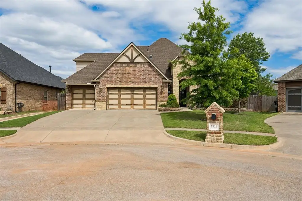 1314 Ladera Circle, Moore, OK 73160 - #1
