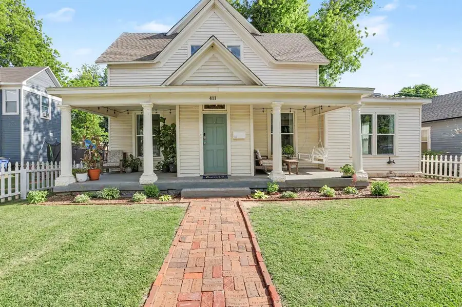 411 E Vilas Avenue, Guthrie, OK 73044 - #2